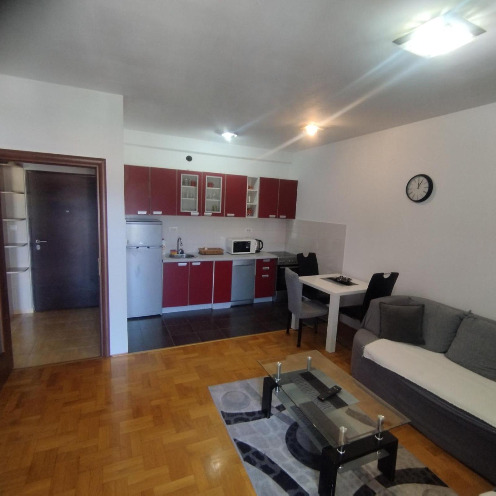 Rent A Conform Apartment Podgorica Exterior photo